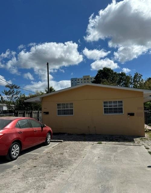 Building Photo - 3725 NW 23rd Ave