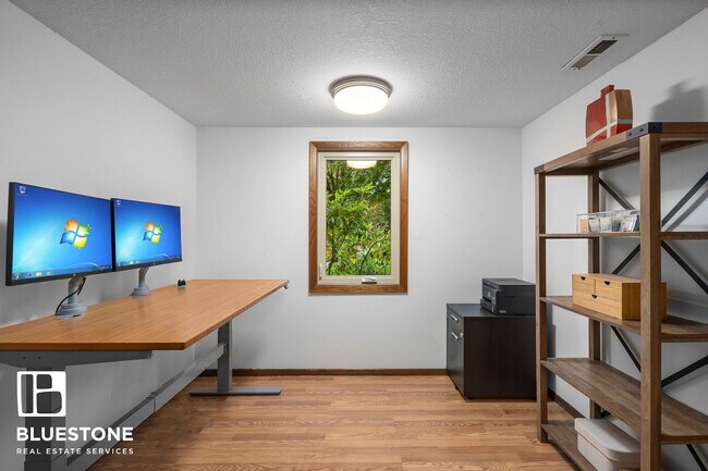 Building Photo - Beautiful 4 bedroom home in Palisades Neighborhood of Lake Oswego!