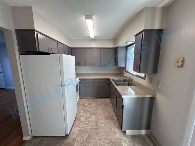 Building Photo - 5425 SE 17th Ave