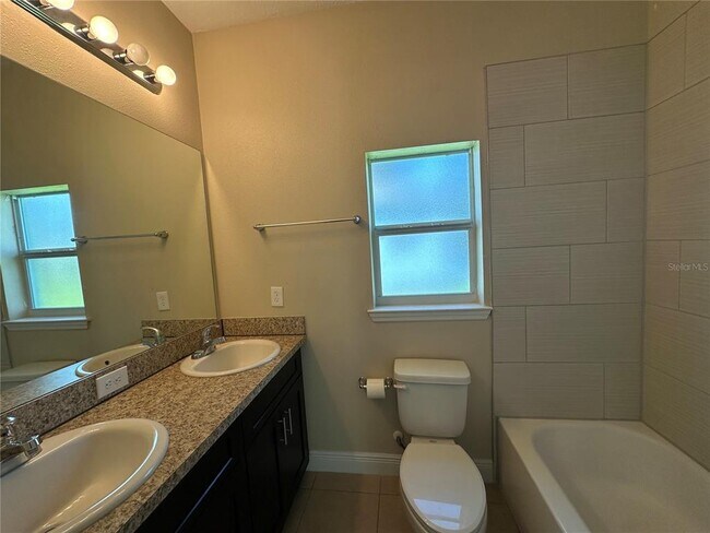 Building Photo - 1022 Embrun Ct