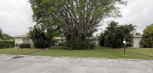 Primary Photo - Intercoastal Apartments