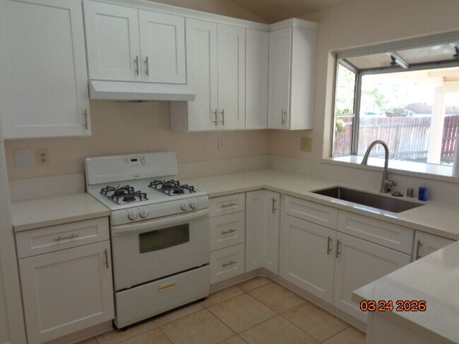 Building Photo - Rancho Vista 1 Stroy Offering 1700 sq. ft.