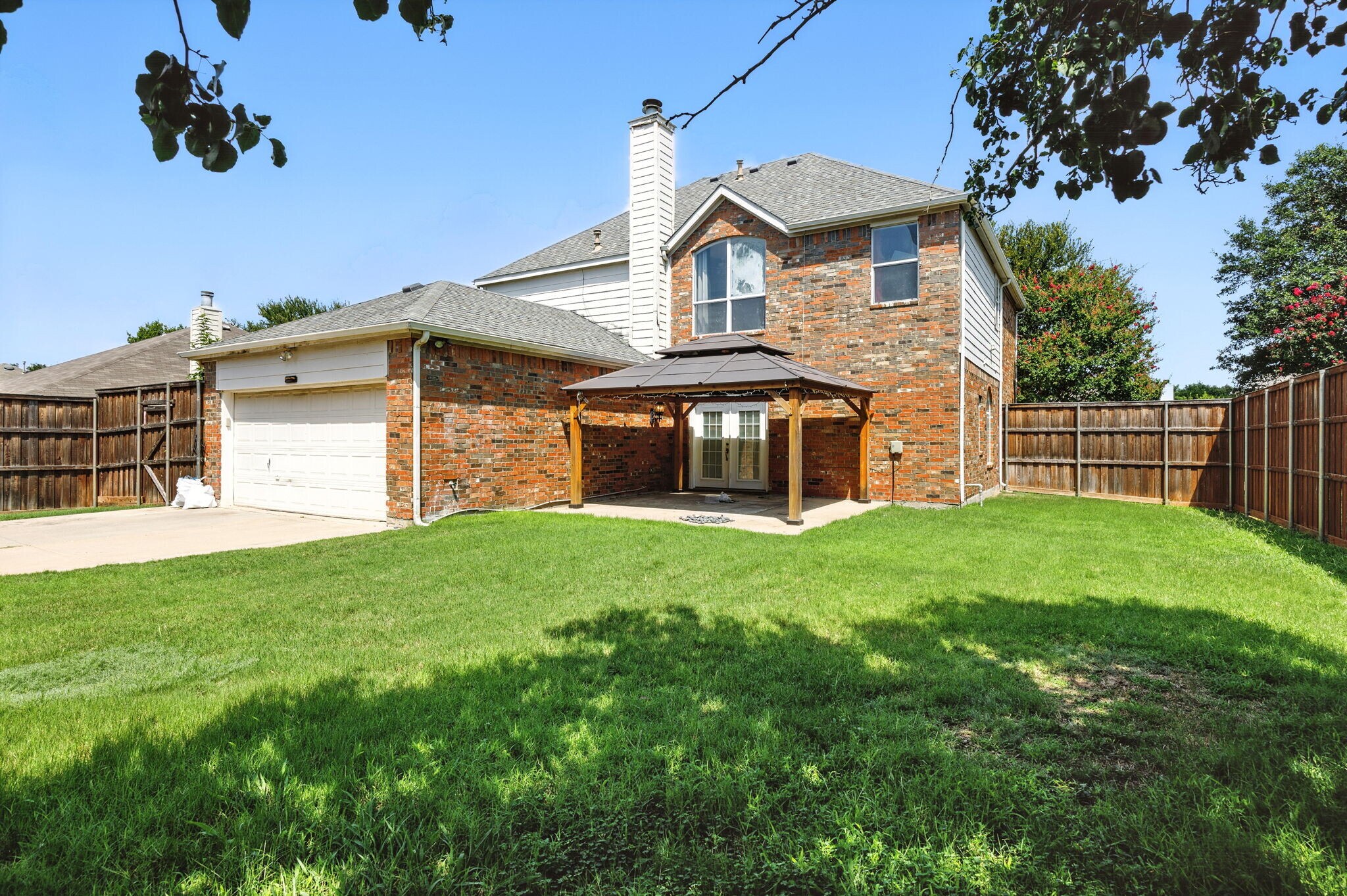 Building Photo - 6651 Canterbury Dr