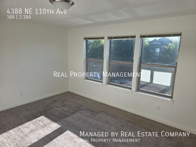 Building Photo - 4388 NE 110th Ave