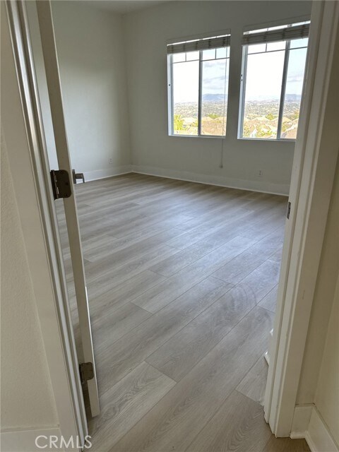 Building Photo - 38 Sobrante