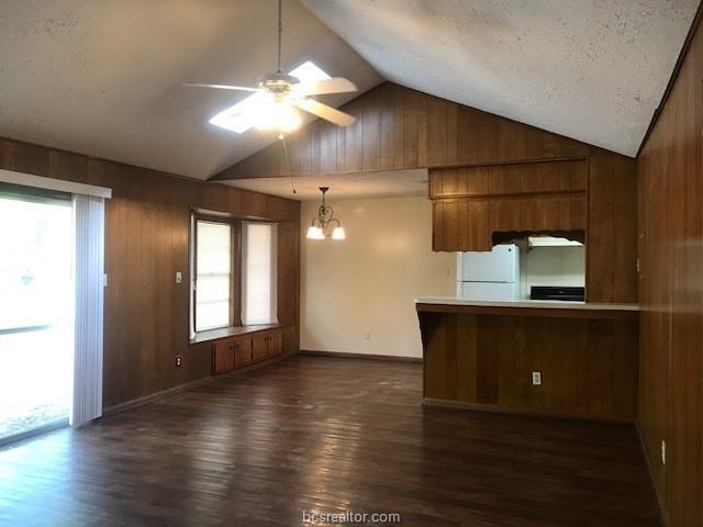 Building Photo - 1201 Francis Dr