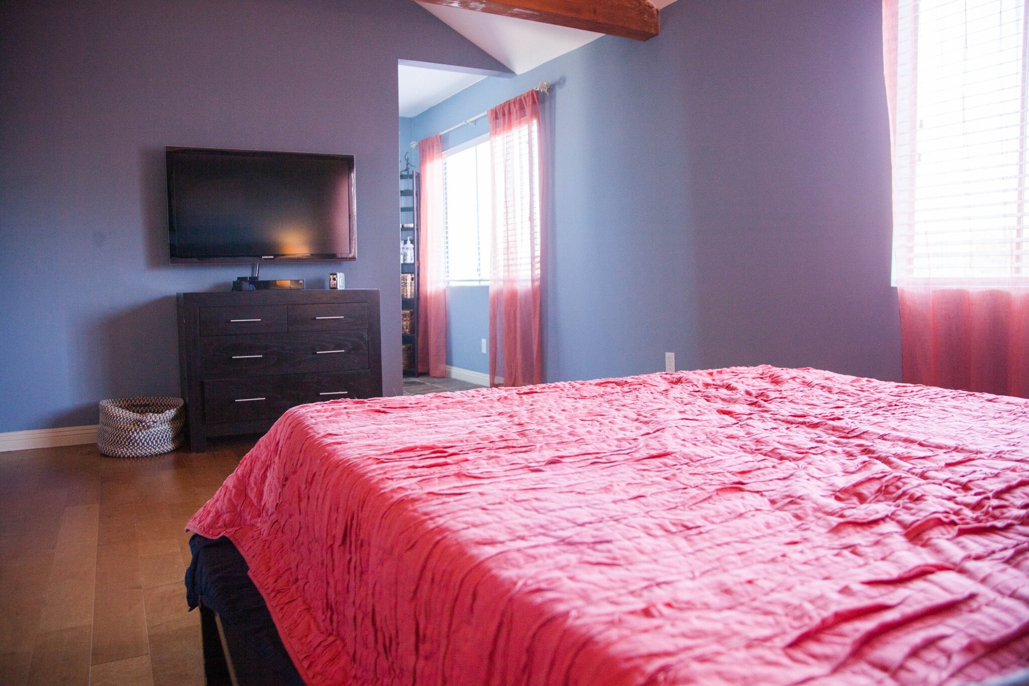 Primary Bedroom - 301 Broadway St