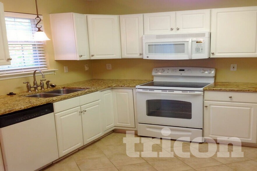 Building Photo - 6541 Nevin Rd