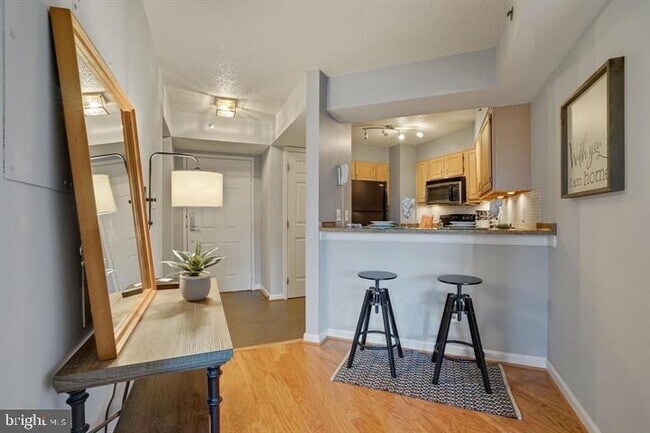 Building Photo - 1200 Braddock Pl