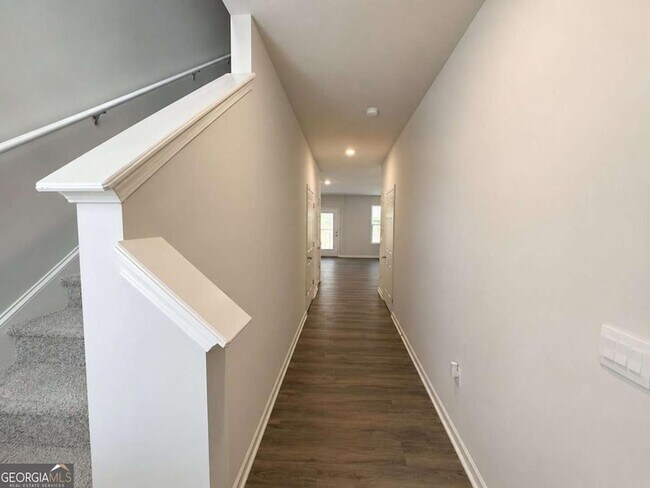 Building Photo - 14 Silverbell Ln NW