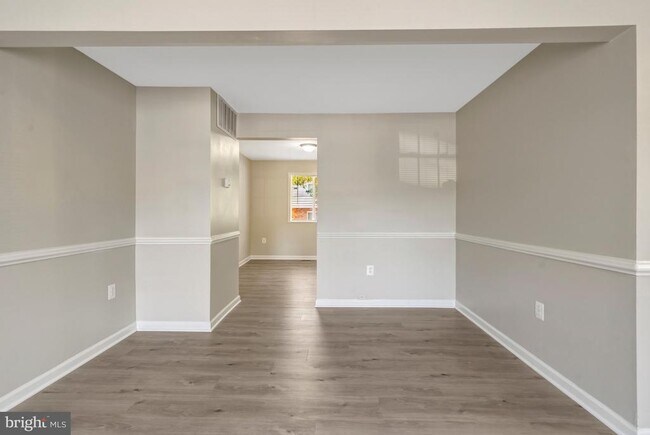 Building Photo - 7065 Leewood Forest Dr