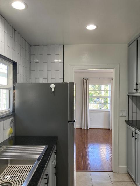 Building Photo - 238 N Palm Ave