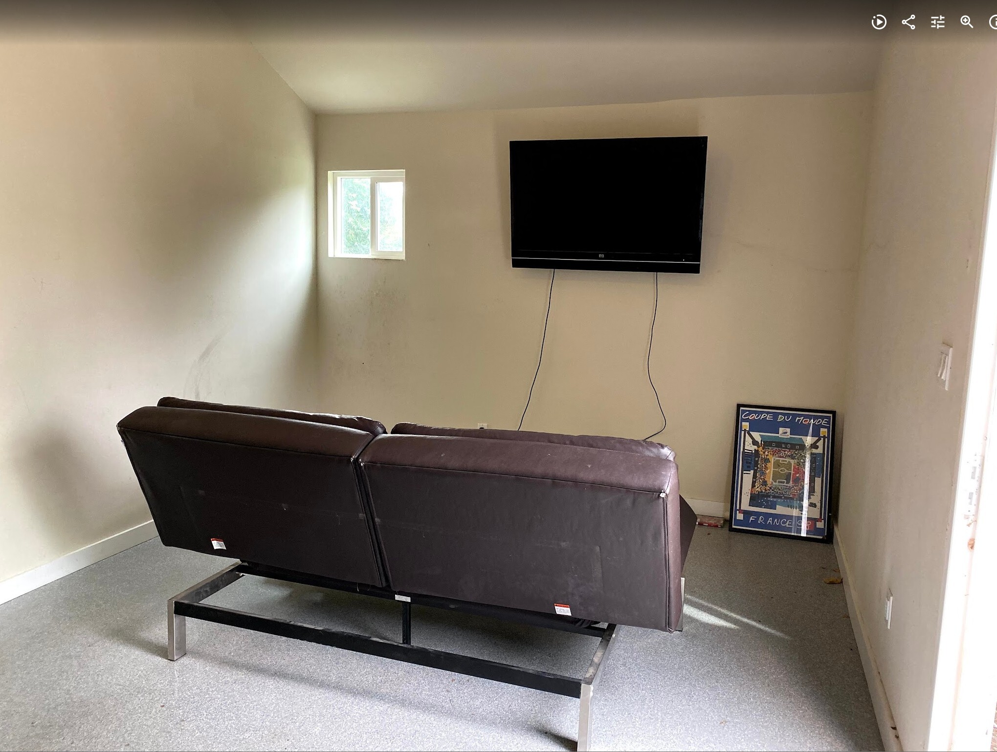 Building Photo - 3344 Virginia Ave