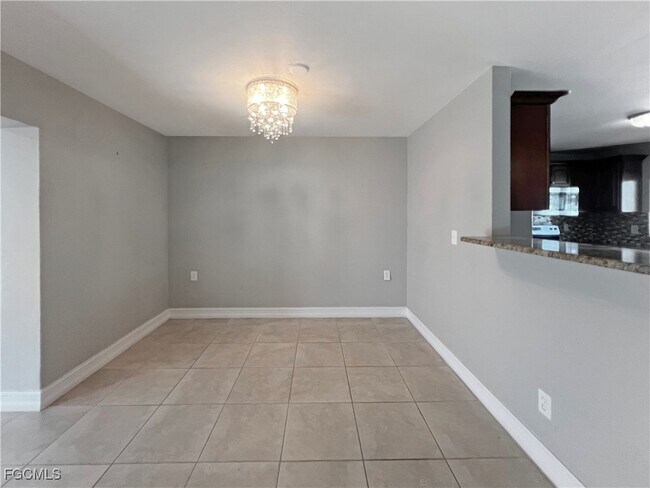 Building Photo - 218 SW 46th Terrace
