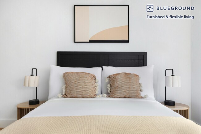 Building Photo - 501 E 87th St