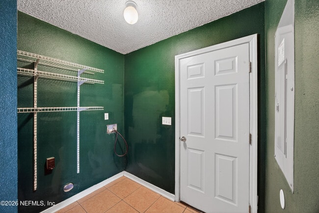 Building Photo - 1568 Backwater Drive