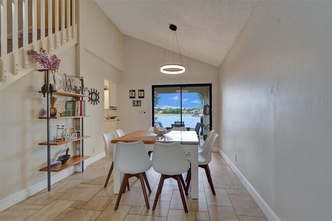 Building Photo - 2865 Egret Way