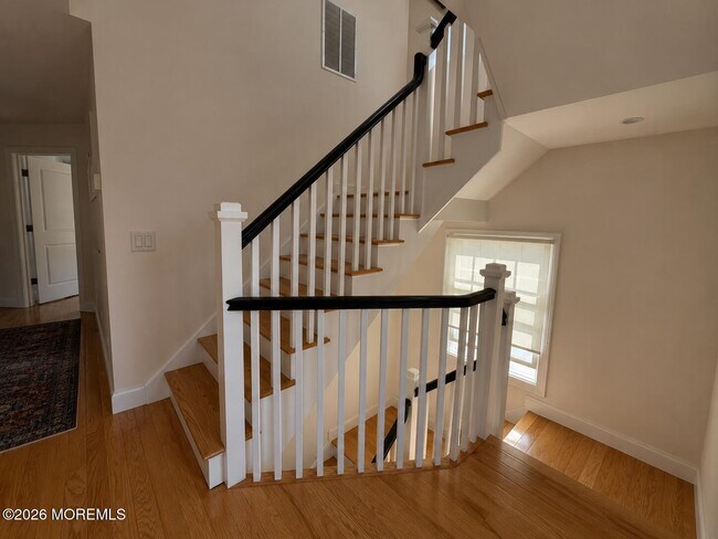 Building Photo - 550 Whiting Ave