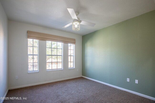 Building Photo - 10075 Gate Pkwy