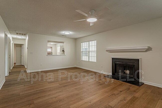Building Photo - 107 Hammett Grove Ln