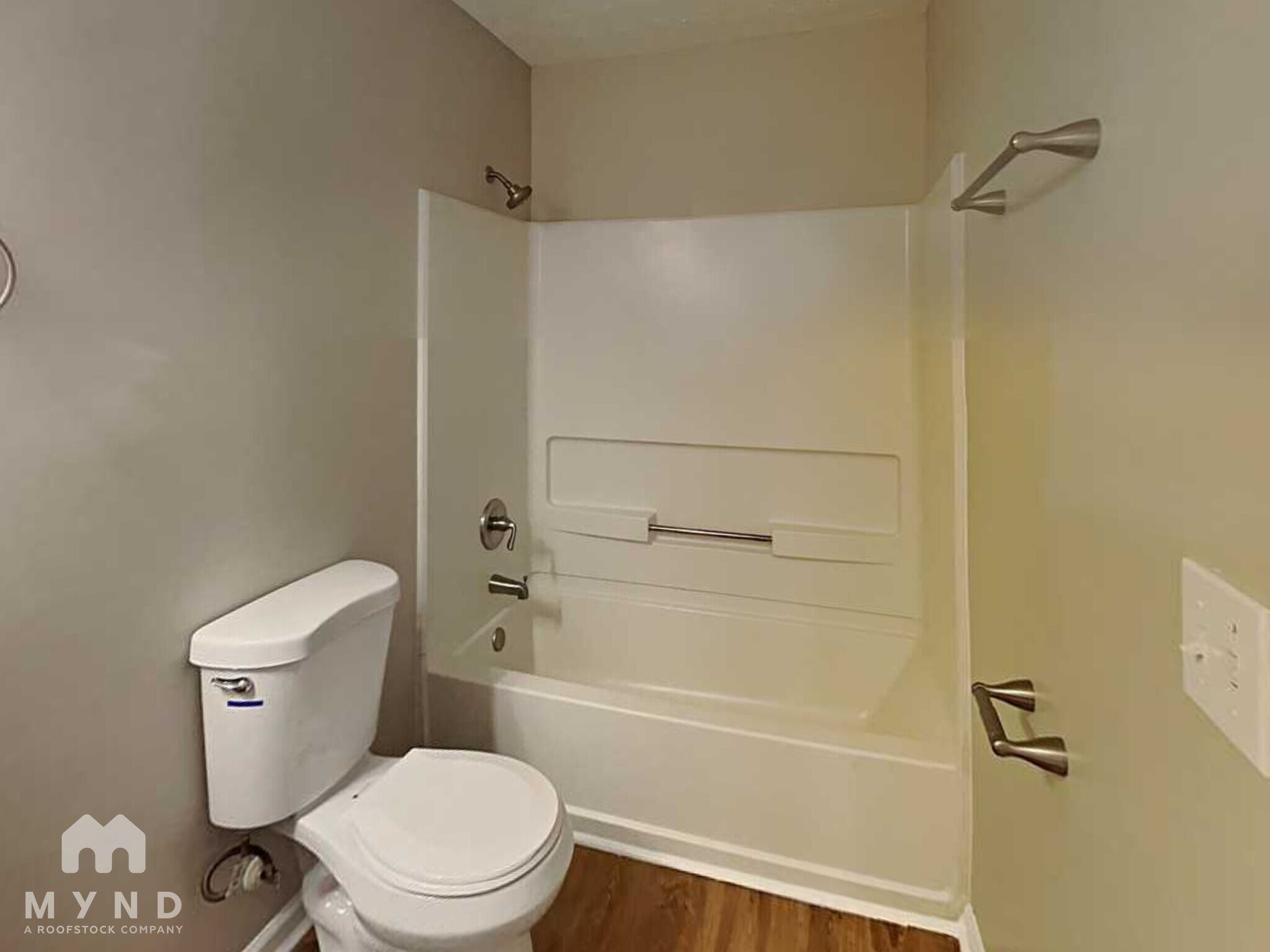 Building Photo - 103 Adlett Ln