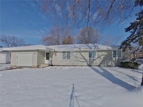 Building Photo - 2606 65th Ave N