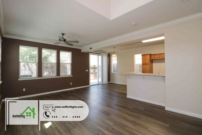 Building Photo - 2347 Shining Star Way