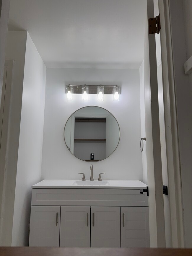 Building Photo - 5603 Buddingwood Dr