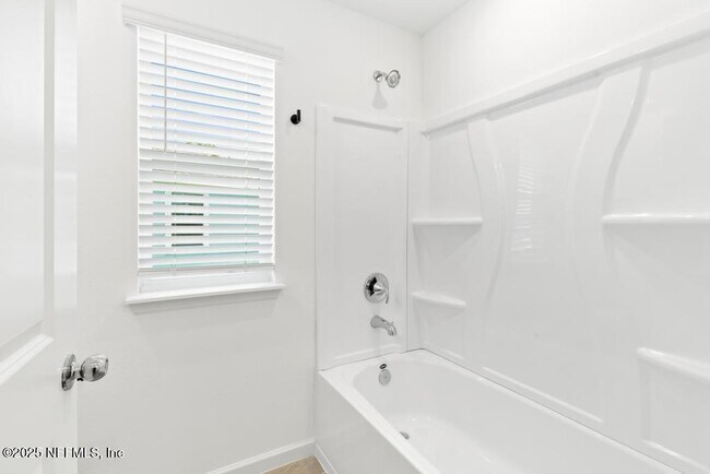 Building Photo - 355 Miromar Lk Dr