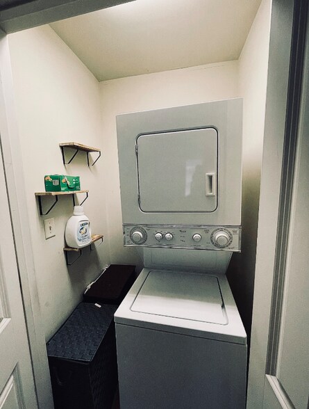 Building Photo - 5088 Moores Bridge Alley