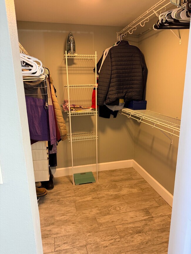 Building Photo - 428 Bouchelle Dr