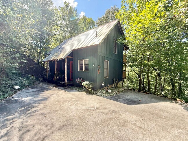 Building Photo - 219 Cutter Gap Rd