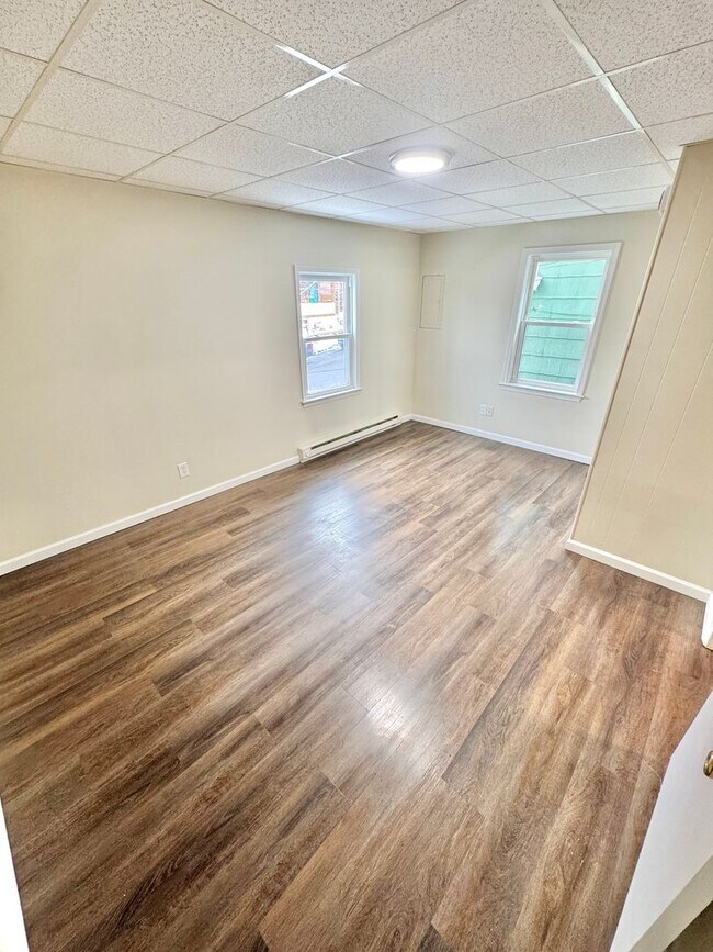 Building Photo - 722-724 Atlantic Street