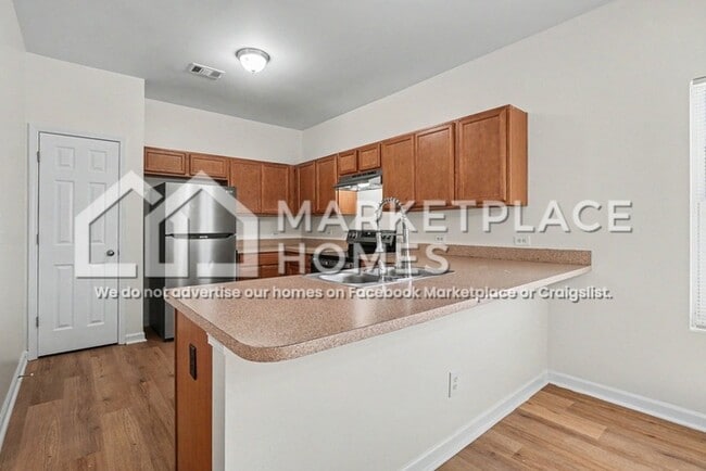 Building Photo - 5786 Westchase St