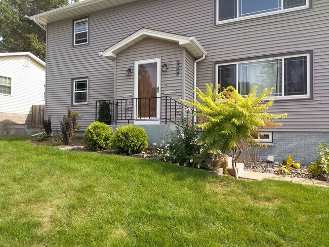 Primary Photo - 2827 36th St