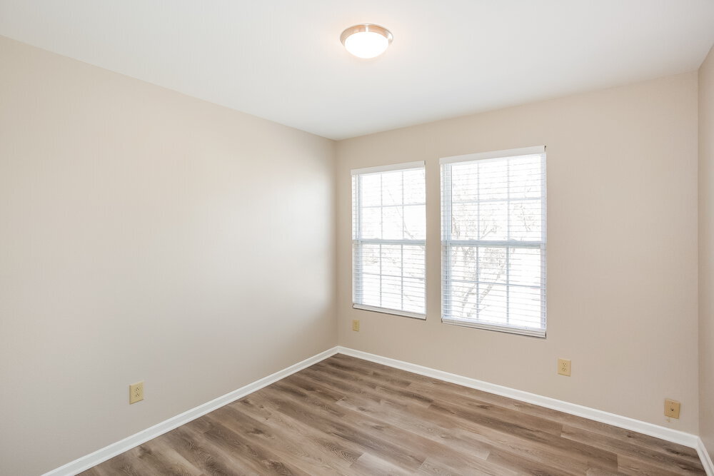 Building Photo - 1187 N Aberdeen Dr