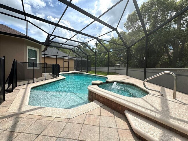 Building Photo - 3604 Simonton Pl