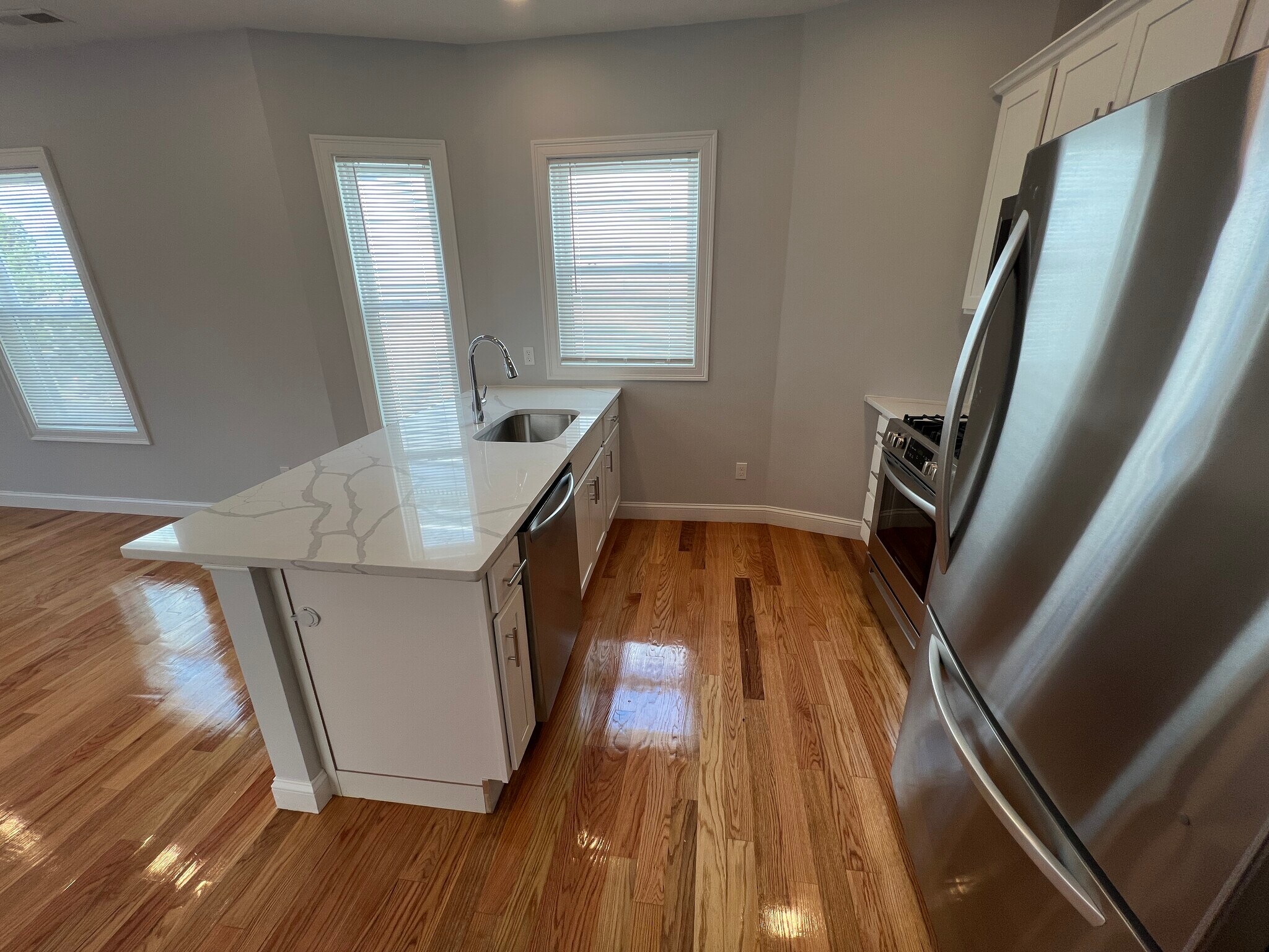 Building Photo - 126 Cross St