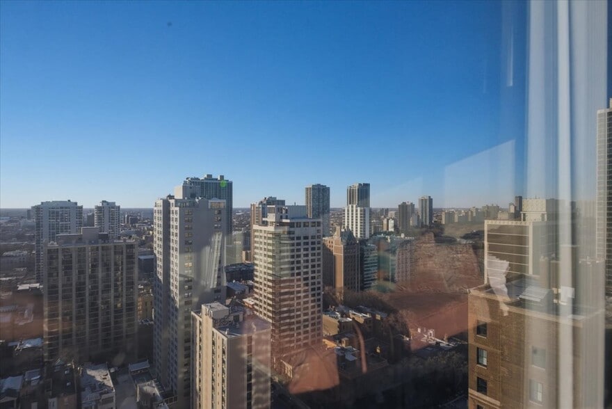 Building Photo - 1440 N Lake Shore Dr