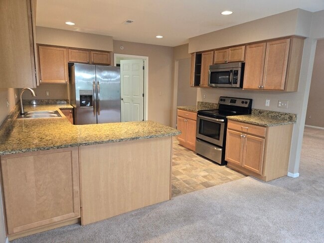 Building Photo - 14382 Shadywood Dr
