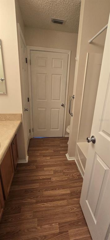 Building Photo - 2419 Southern Oak St