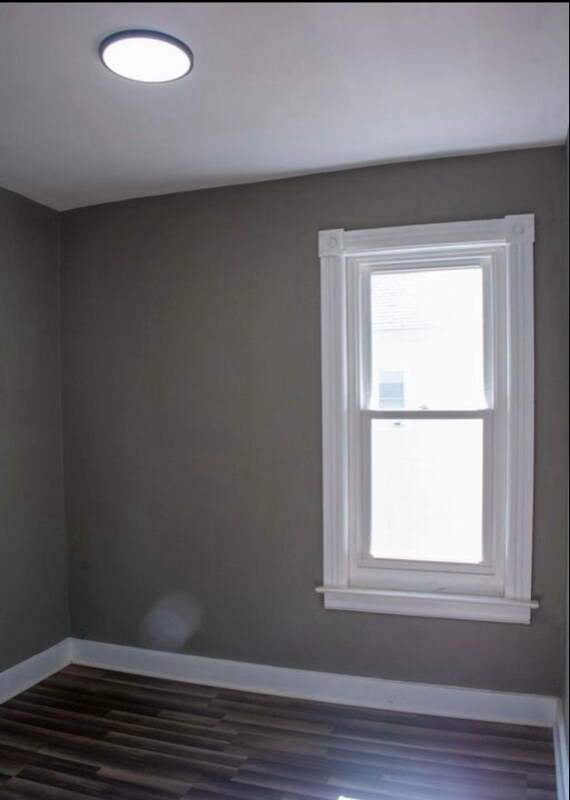 Building Photo - 2030 Euclid Ave