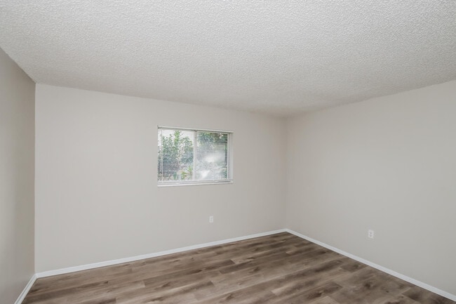 Building Photo - 1024 Porpoise Dr