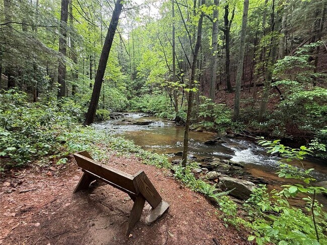 Building Photo - 112 Trout Lily Trail