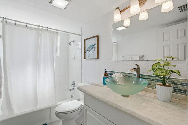 Building Photo - 27526 Los Amigos Ln