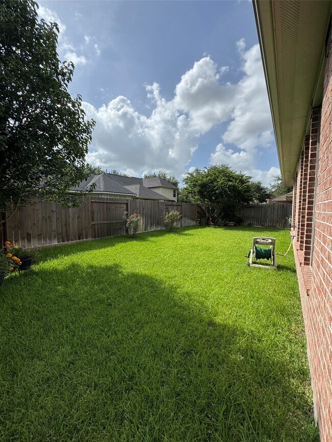 Building Photo - 3606 Quiet Meadow Ct