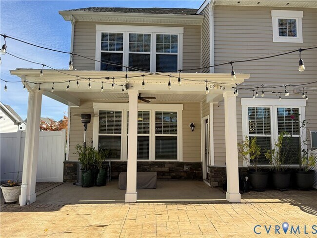 Building Photo - 4018 Tin Roof Way