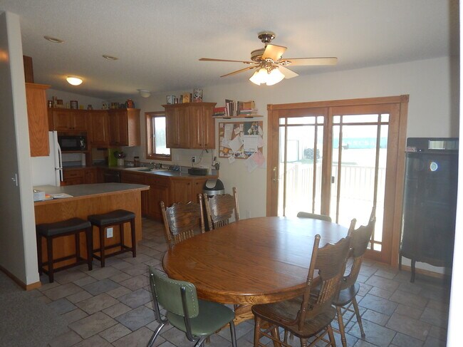 Building Photo - 35270 W Walker Rd