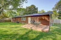 Building Photo - 5519 Leanne Ln