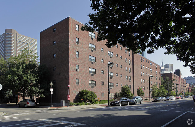 Building Photo - Methunion Manor